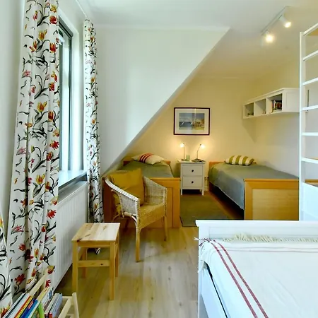 Ferienhaussiedlung Strandperlen Sanddornhof 7b * Wustrow (Fischland)